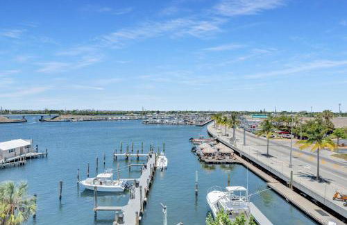 St Thomas - Waterfront Penthouse sleeps 16 w Pool & Boat Dock - Foto 40