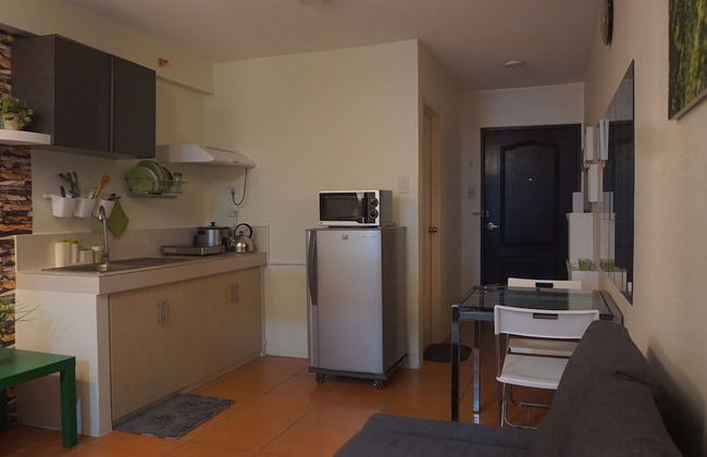 1 Bedroom Deluxe Condo at Apartelle D' Oasis - Foto 46