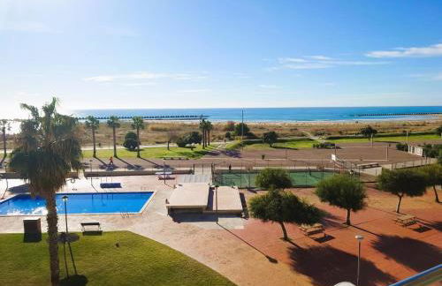 Onze - primera línea de mar con piscina - Foto 18