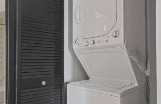 Workfriendly home with priv yard, near downtown - Foto 15