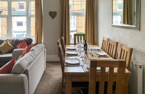 Upper Floors At The Lawns - Photo 10