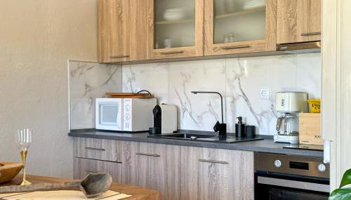 Emina Palms - Foto 5, stove