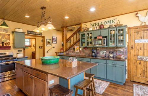 Stunning Mountainside Cabin Rental with a View Nestled in the Heart of the Colorado Rockies - Foto 4