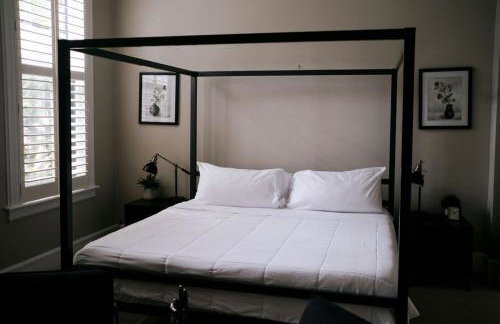 Top 1 Rated 4BR Lincoln Park House - King Bed - Photo 22