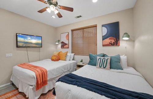 Casa Desert Muse with Heated Pool Spa Firepit Mini Golf and Games - Photo 37