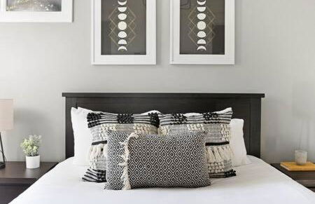 The Maple House - Huge Backyard & Mins to Broadway - Foto 43