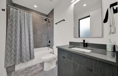 406 Katonah Amazing Location Rooftop patio views and a gym - Foto 24