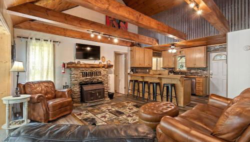 Linville Gorge Cottage with Hot Tub - Photo 2