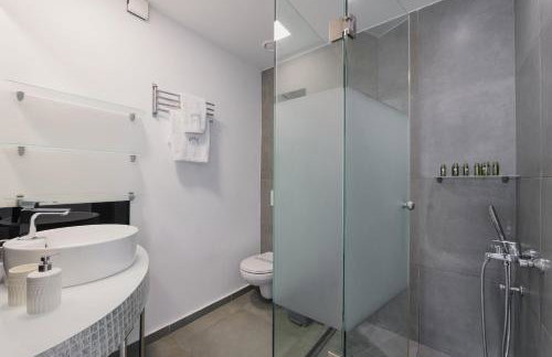 White Luxury Villa - Foto 32
