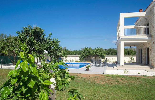 Stunning new Beach Front Villa,1st Line to the Beach, Large Pool, Wonderful Area - Foto 52