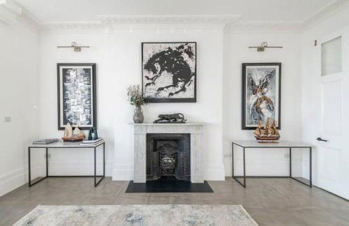 3 Bedroom, 3 bathroom large flat with sea views! - Foto 24