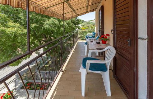 Stunning Apartment In Koromacno - Foto 11