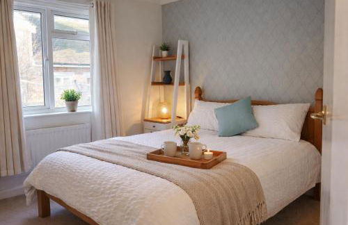 Big Group Bungalow, Sleeps 9, Perfect for Families - Photo 6