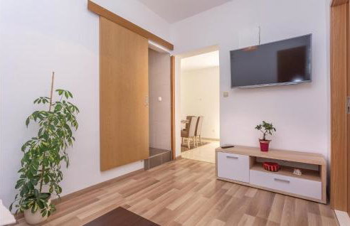 Two-Bedroom Apartment In Sibenik - Foto 31