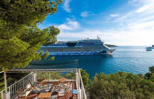Diamond Sea - Vacation House with Private Parking and a Big Terrace over the Sea - Photo 2