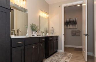 Topsider Condo w/ Stunning Lake Views, Shuffleboard & King Beds - Foto 29