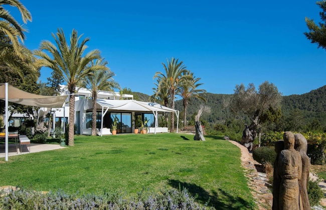 Villa With Multiple Outdoor Terrace - Foto 32