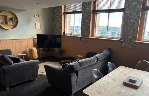 Central Plymouth Sea View Penthouse Apartment with Secure Parking - Foto 6