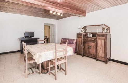 2 Bedroom Cozy Apartment In Pietranera - Foto 5