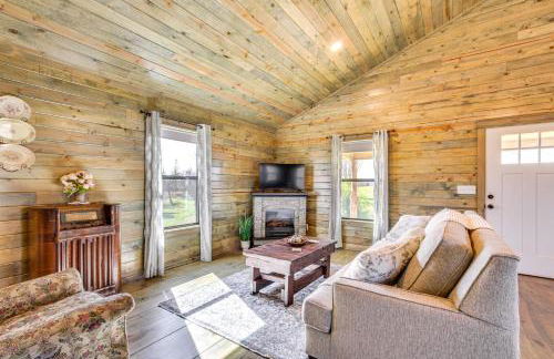 Cozy Mississippi Cabin with Covered Porch and Grill! - Foto 5