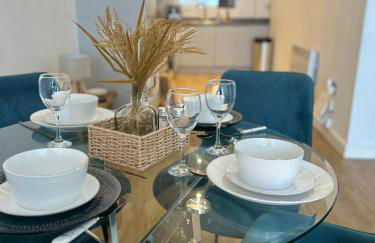 Spacious Central Manchester Apartment - Next To AO Arena & Picadilly Station - Local Attractions - Free Parking - Foto 28