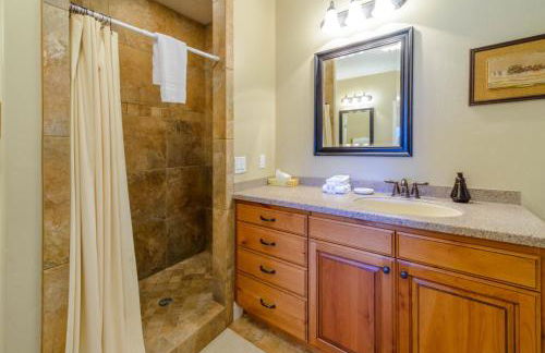 Grand View Lodge - Photo 16