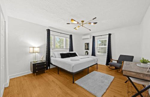 Modern Apartment with Parking & Prime Location - Foto 20