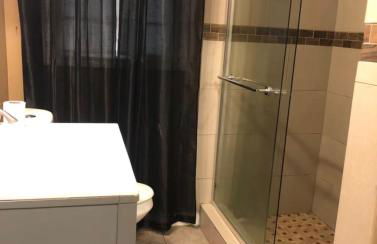 Spacious 5 Bedroom Home in Decatur Near Downtown Atlanta Ideal for Families & Groups - Foto 6