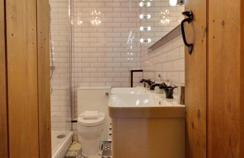 Derbyshire Chapel for 6 at Harthill Hall private hot tub 8am - 10pm plus private daily use of indoor pool and sauna 1 hour - Photo 23