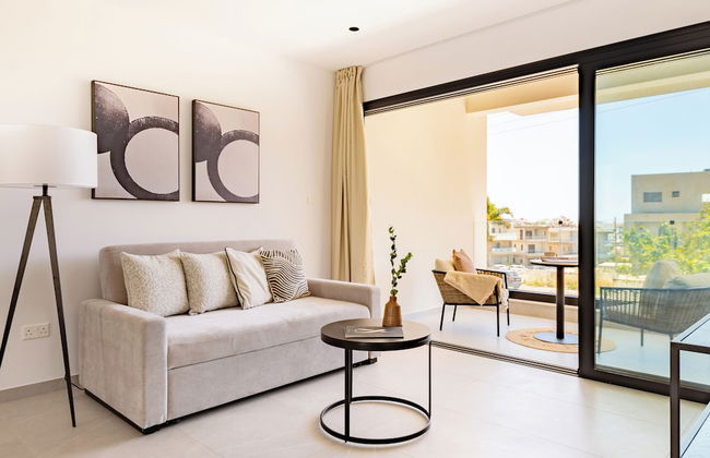 Sanders Eduardovich Limassol - Foto 20