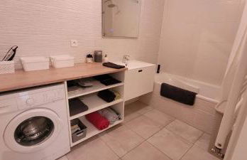 Vue Parlement Européen - Grande terrasse au calme - Tram à 2 min - Parking - Foto 20