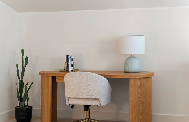 Crown Street Apartments by Urban Rest - Photo 7