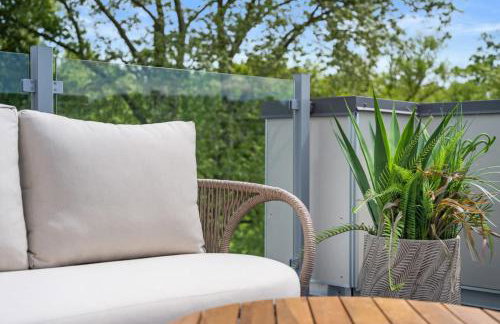 Immaculate Penthouse Double King Suite on Butler St with rooftop deck and free off street parking - Foto 45