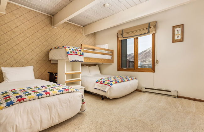 Chateau Chaumont & Dumont Condominiums by Frias - Foto 12