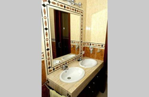 APTO. CERCA PLAYA- WIFI&A.C. - Foto 23