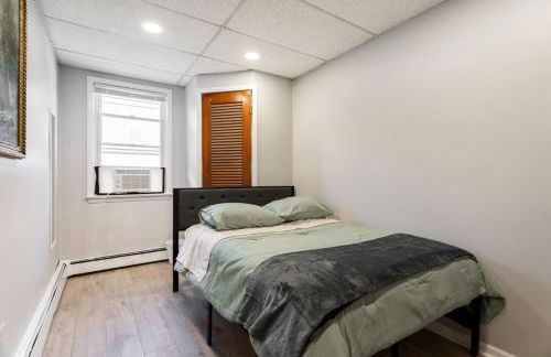 Updated 3BR 2BA Apartment Near NYC Airport - Foto 42