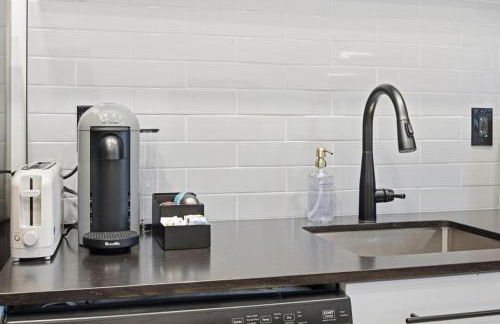 The Raven - 2nd Floor South Wing - Photo 27