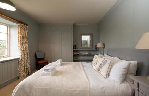 3 The Coastguards, Thorpeness - Only a stones throw from the Beach and very close to famous boating Meare, Country Club and Golf Club - Aldeburgh Coastal Cottages - Foto 25