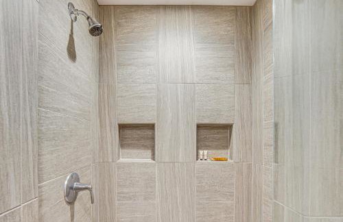 The Grotto - Unique Interactive Cave Experience - Foto 18