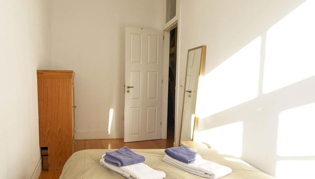 Inviting 2-bed Apartment in Porto - Foto 5, Habitación