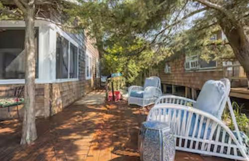 Chill Fire Island Beachfront Cottage with Amazing Bay and Sunset Views, Perfect Location in Fair Harbor - Foto 19