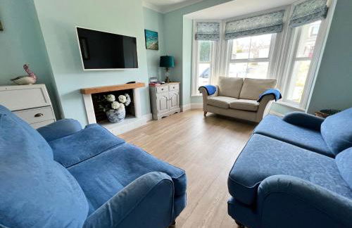 RedButt House, Freshwater, 3 Bedrooms, WiFi, Garden - Photo 2