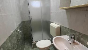 Frane & Ivanka Gabrić - Foto 4, Shower