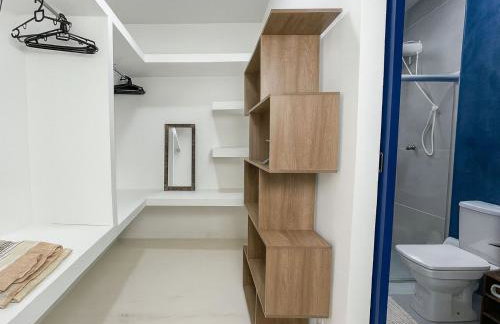 Casa Privativa 2 Quartos em Condomínio, Suite com Cama King e Closet, Quarto de Casal, Ar, Wi-Fi, Cozinha Completa e Garagem - Foto 7