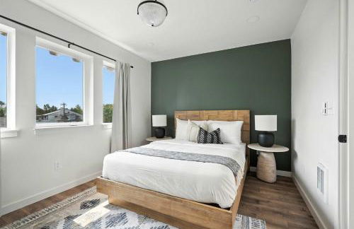 Kerns 6BR - New Spanish Style Group Stay - Photo 48