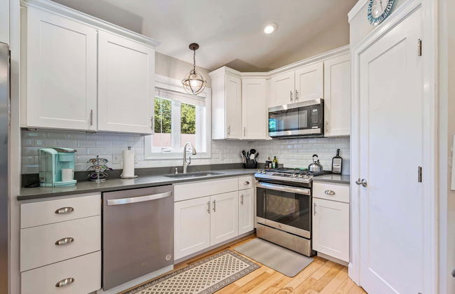 Tranquil Tides Home for 8! - Photo 8