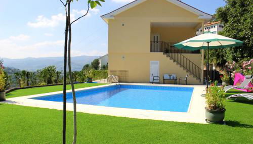 Peaceful villa in São Martinho de Mouros with private pool - Foto 1