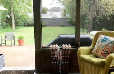 The Honey Bee Cottage by Stay Local Nashville - Foto 32