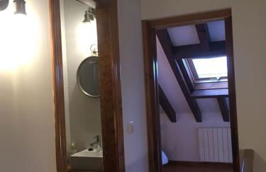 PRECIOSO CHALET JUNTO A POTES CON PISCINA-4 Hab,3 Baños - Photo 41