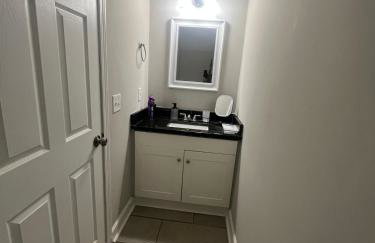 Enjoy Peace of Mind with a Modern Touch of Class - Foto 30